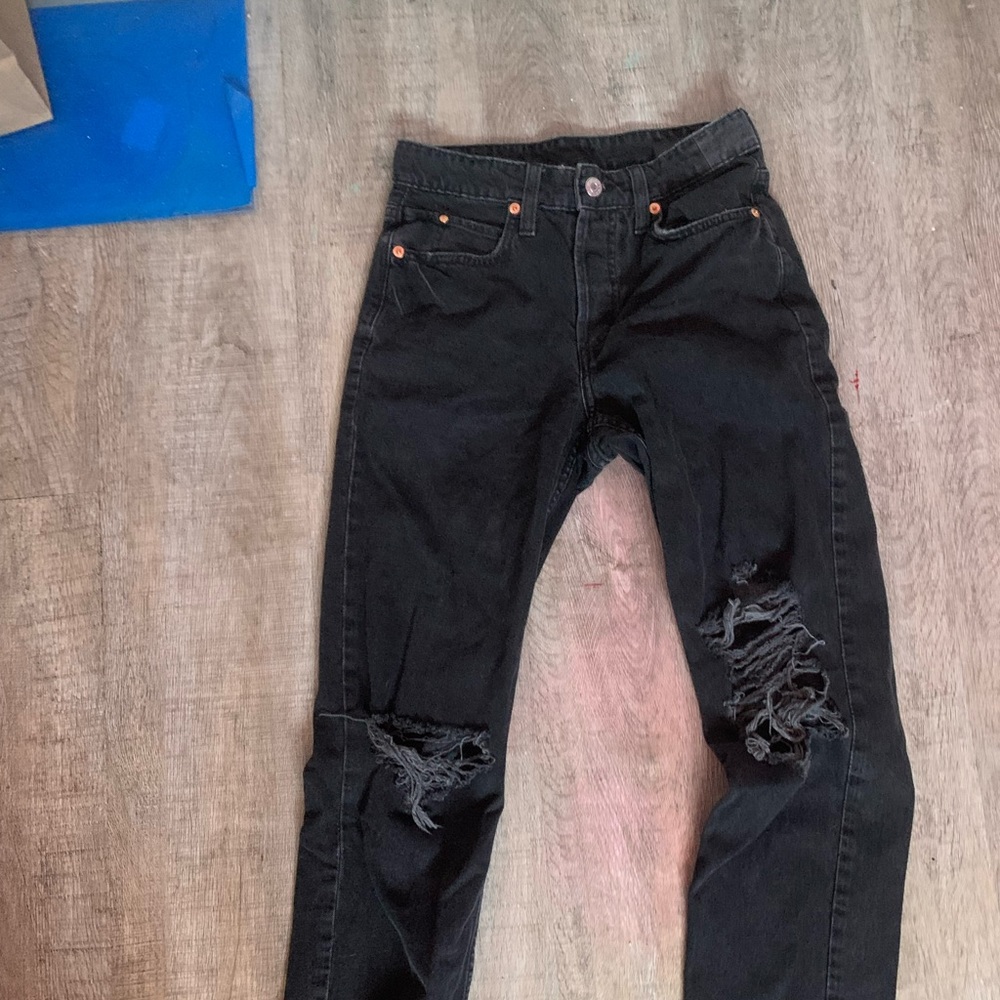 Grey high rise ripped jean, straight